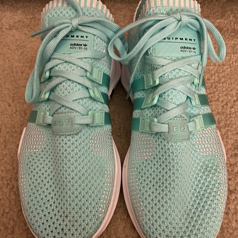 Adidas women’s sneakers